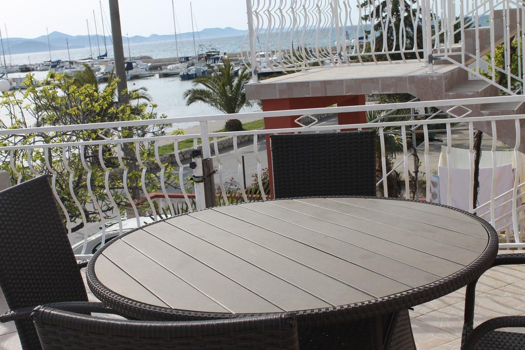 Apartments Roko Kolinda Bibinje Εξωτερικό φωτογραφία