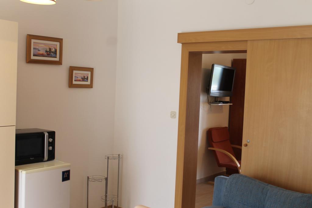 Apartments Roko Kolinda Bibinje Εξωτερικό φωτογραφία